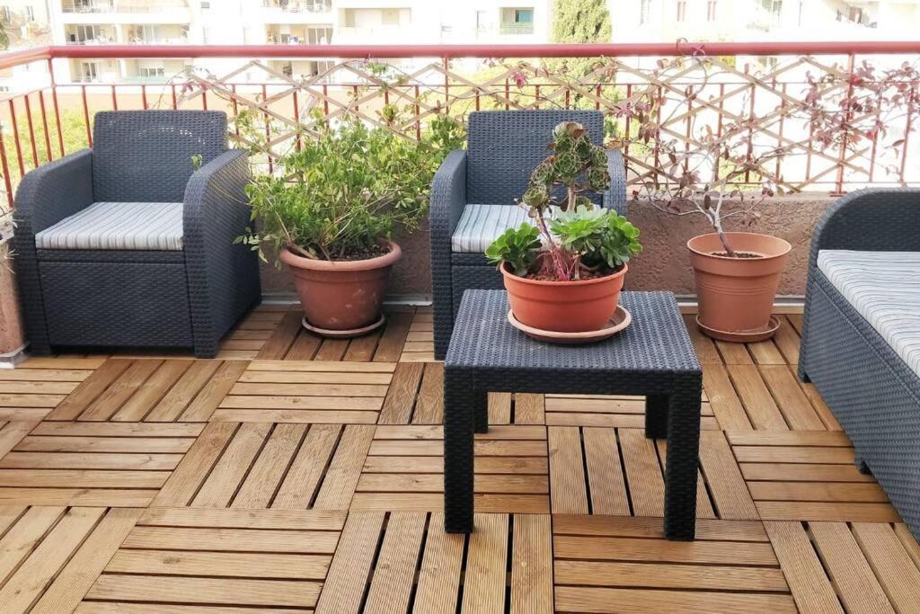 T3 Le Designer 4E-Terrasse-Climatisation & Netflix Apartment Marseille Luaran gambar