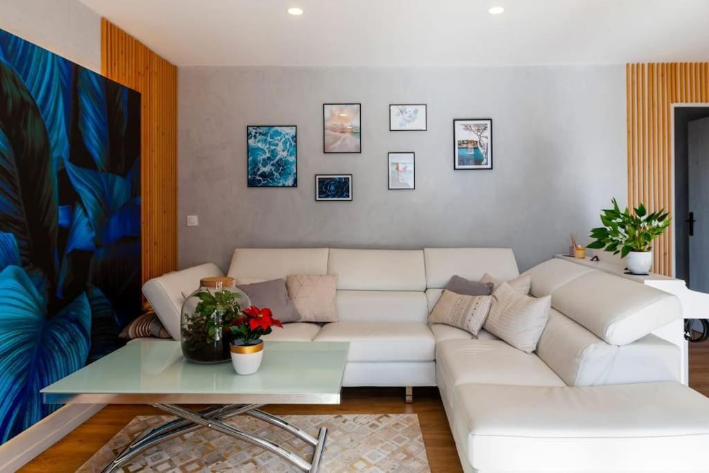 T3 Le Designer 4E-Terrasse-Climatisation & Netflix Apartment Marseille Luaran gambar